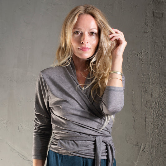 Sett Flow Wrap Klassisk grå